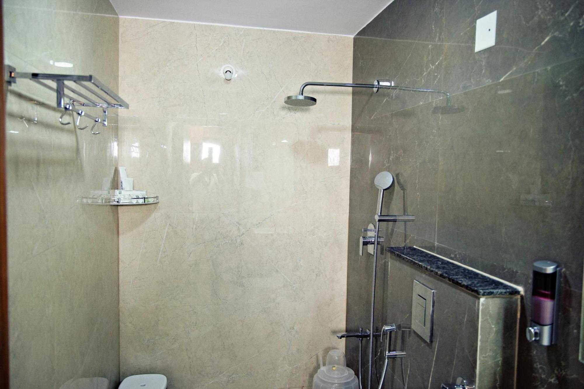 Villa Grand Hotel Near Kempegowda International Airport Devanahalli Buitenkant foto